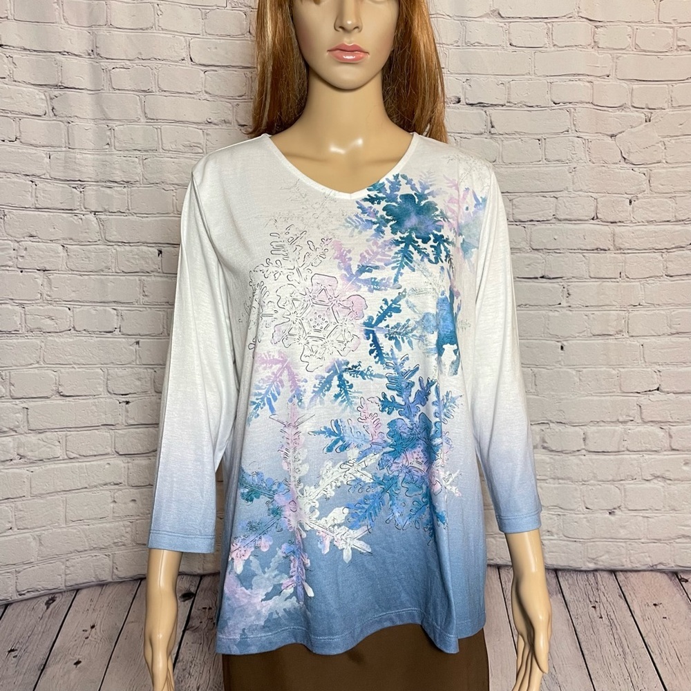 Chico's Weekends Frozen Winter Soft V-Neck Top Size 2 US L - Picture 1 of 9